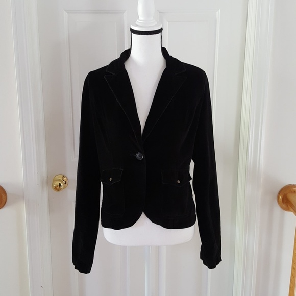 AT⭐️LAST Jackets & Blazers - 21:08 -  AT ⭐️ LAST  Fitted Velvet Like Jacket